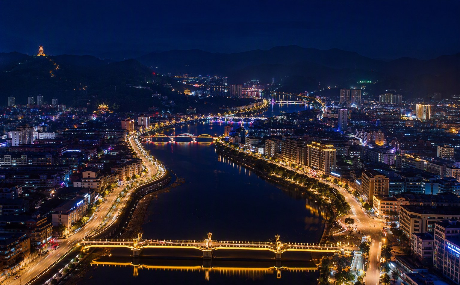 尧渡夜色
